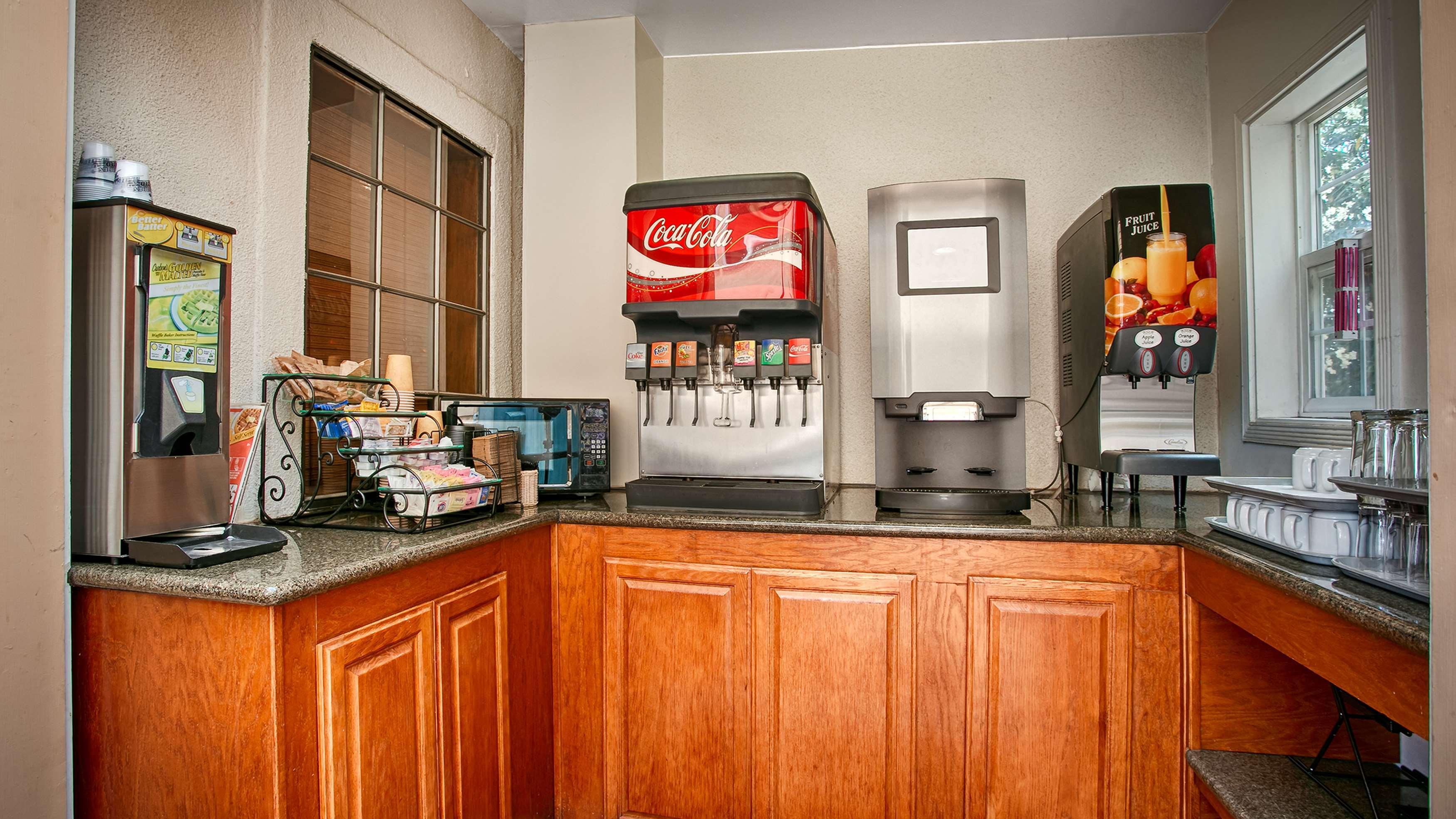 Best Western Plus Brookside 3* Milpitas